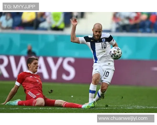 足球明星颜值大比拼女神级别的他们与足球场上的风采