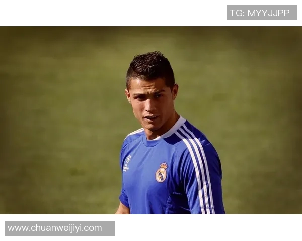 C罗足球明星高清壁纸尽显风采与激情完美呈现你的桌面背景